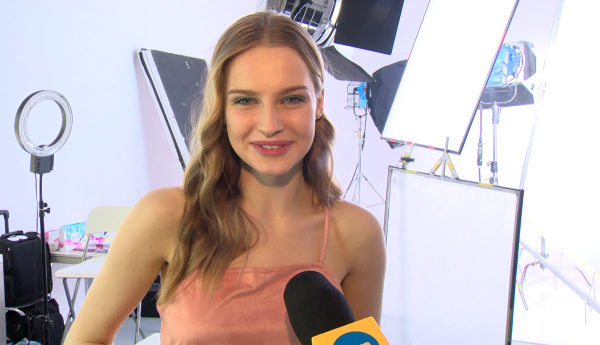 Karolina Pisarek na planie spotu reklamowego. Obejrzyjcie wideo!